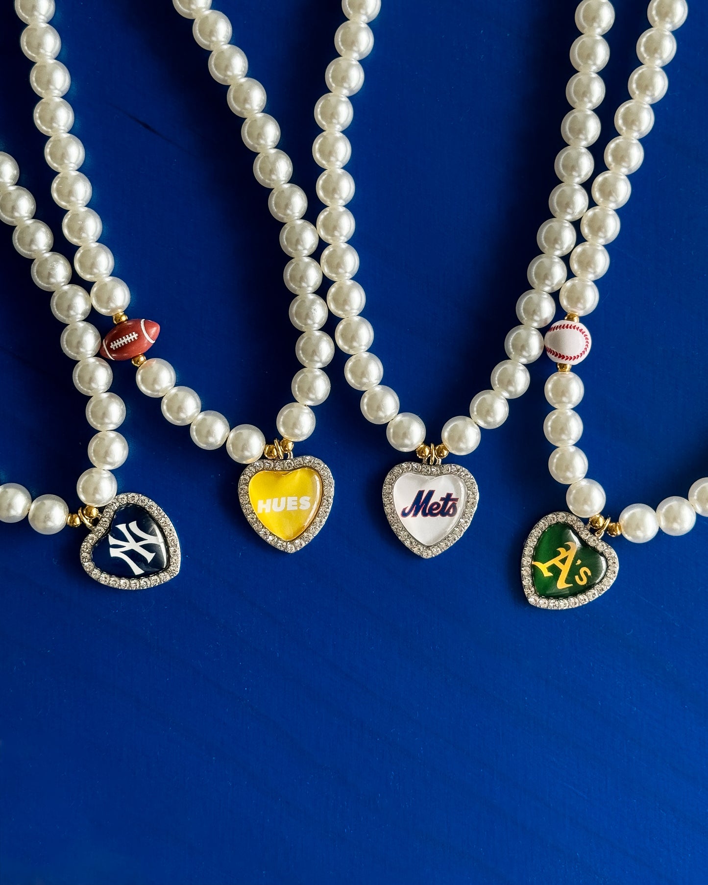 SPORTY HUES NECKLACE
