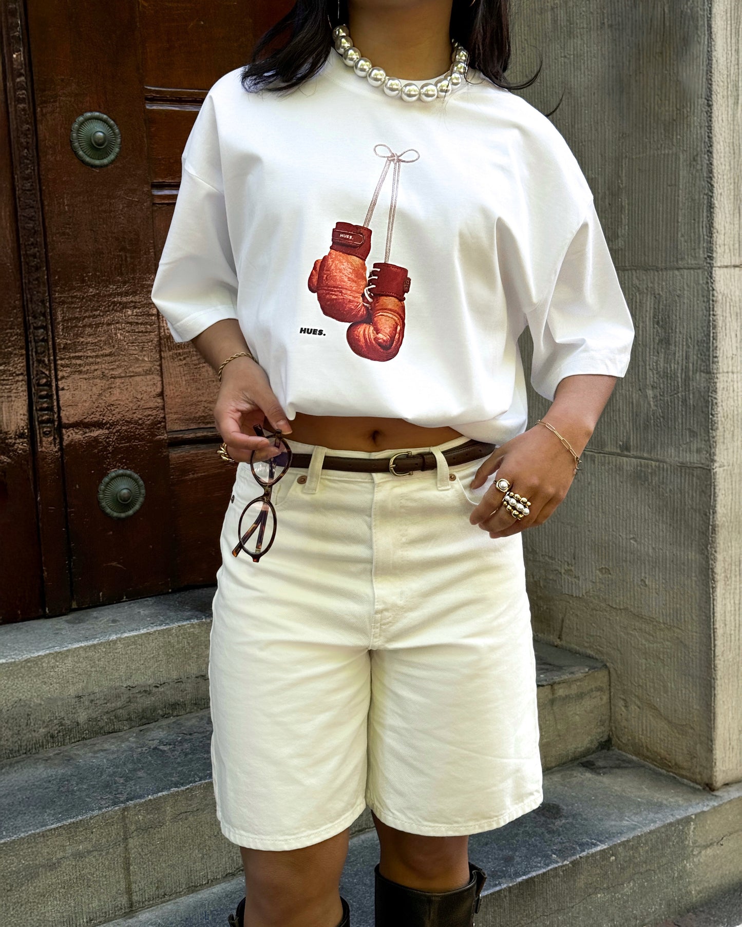 GLOVED CRUMBLE TEE