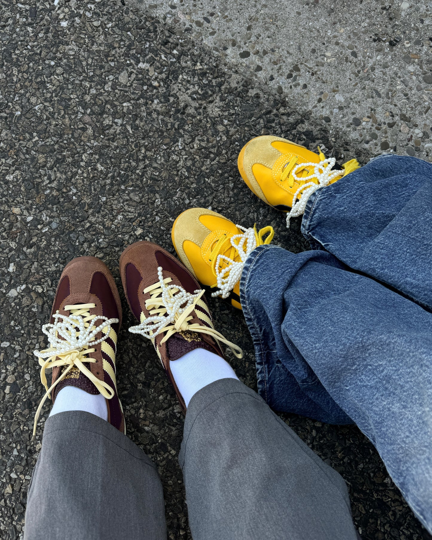 SNEAKER PEARL CHARMS