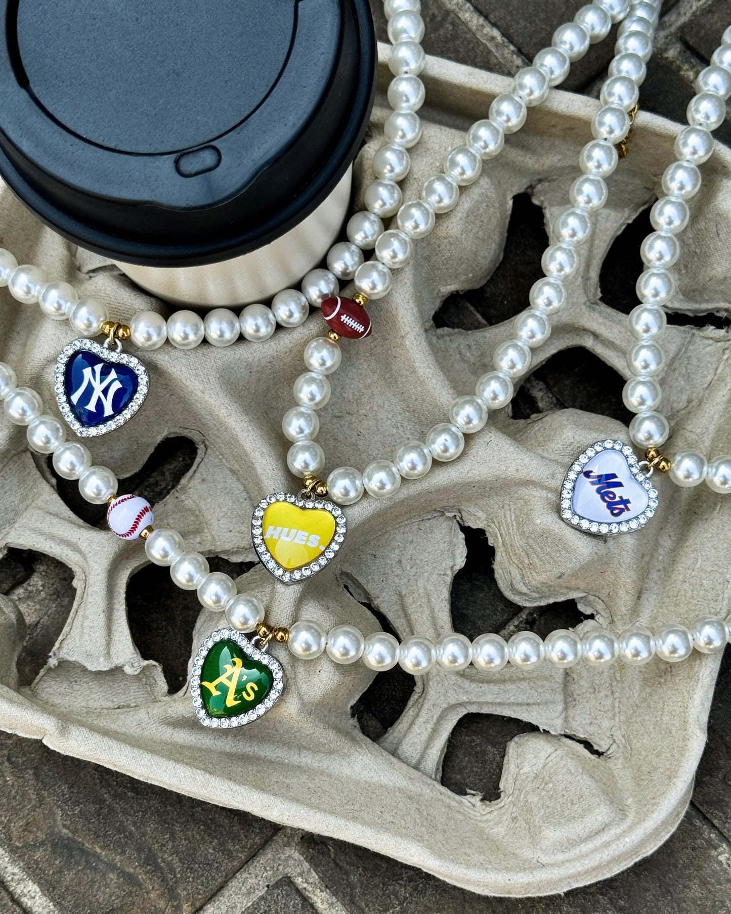 SPORTY HUES NECKLACE