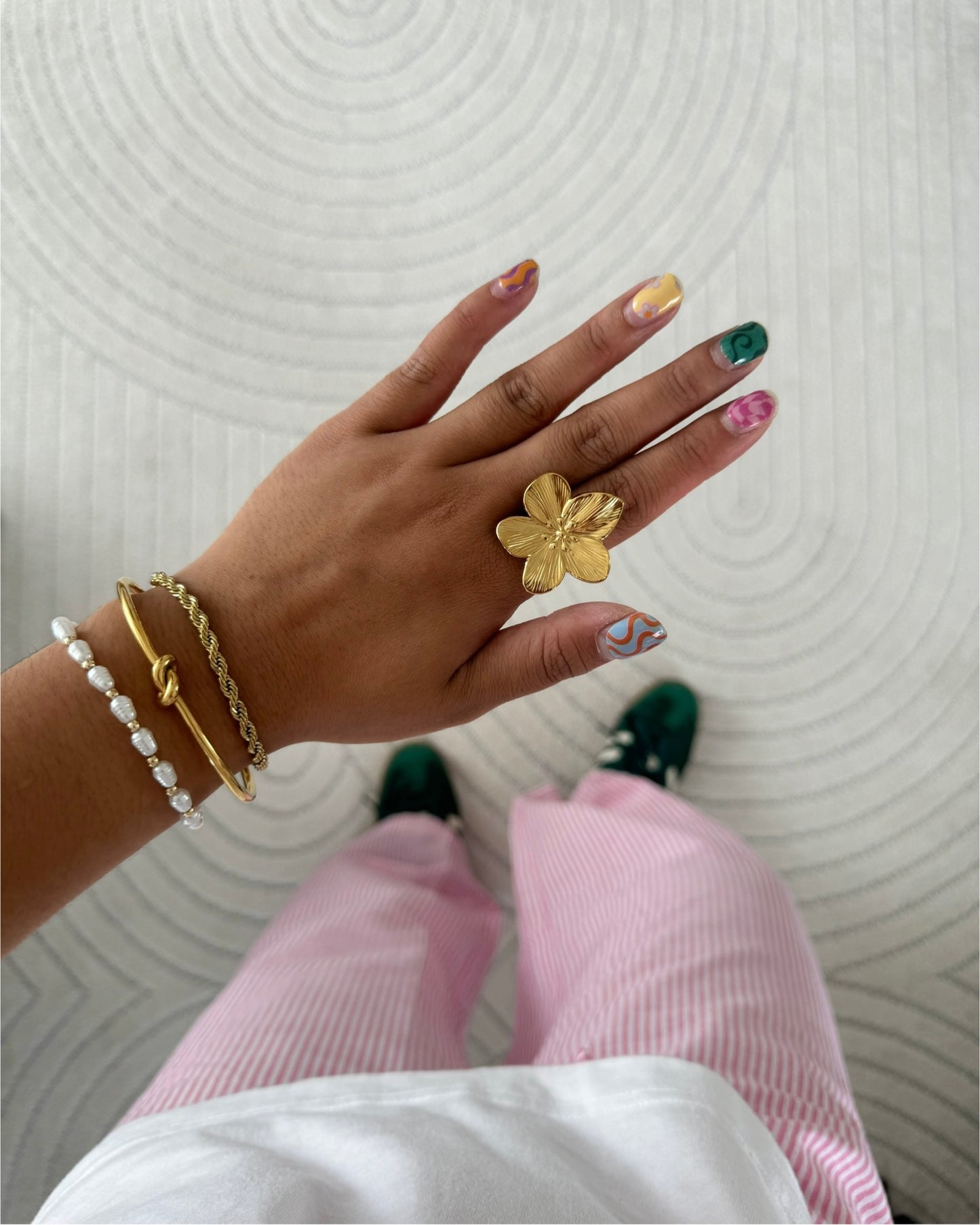 CHUNKY FLOWER RING - GOLD