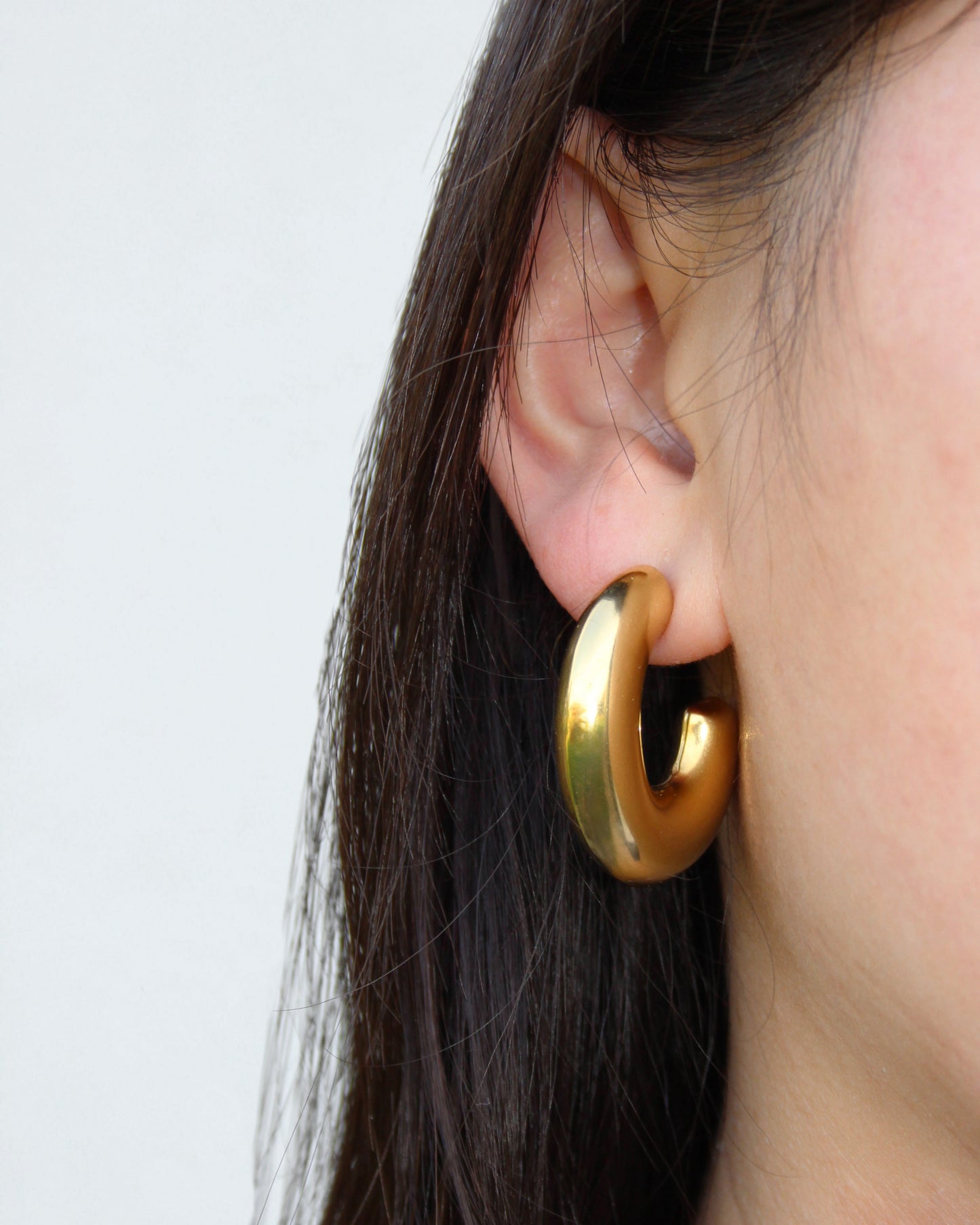 CHUNKY HALF MOON EARRINGS - GOLD