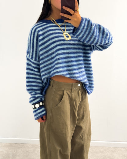 STRIPED FUZZY KNIT - BLUE