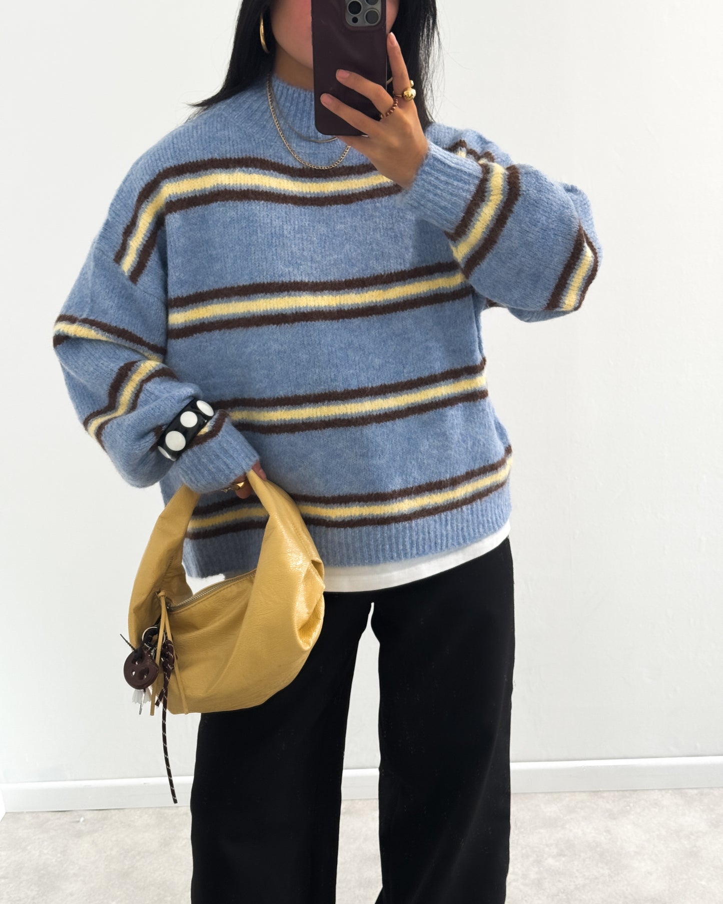 DOUBLE STRIPED FUZZY KNIT - BLUE