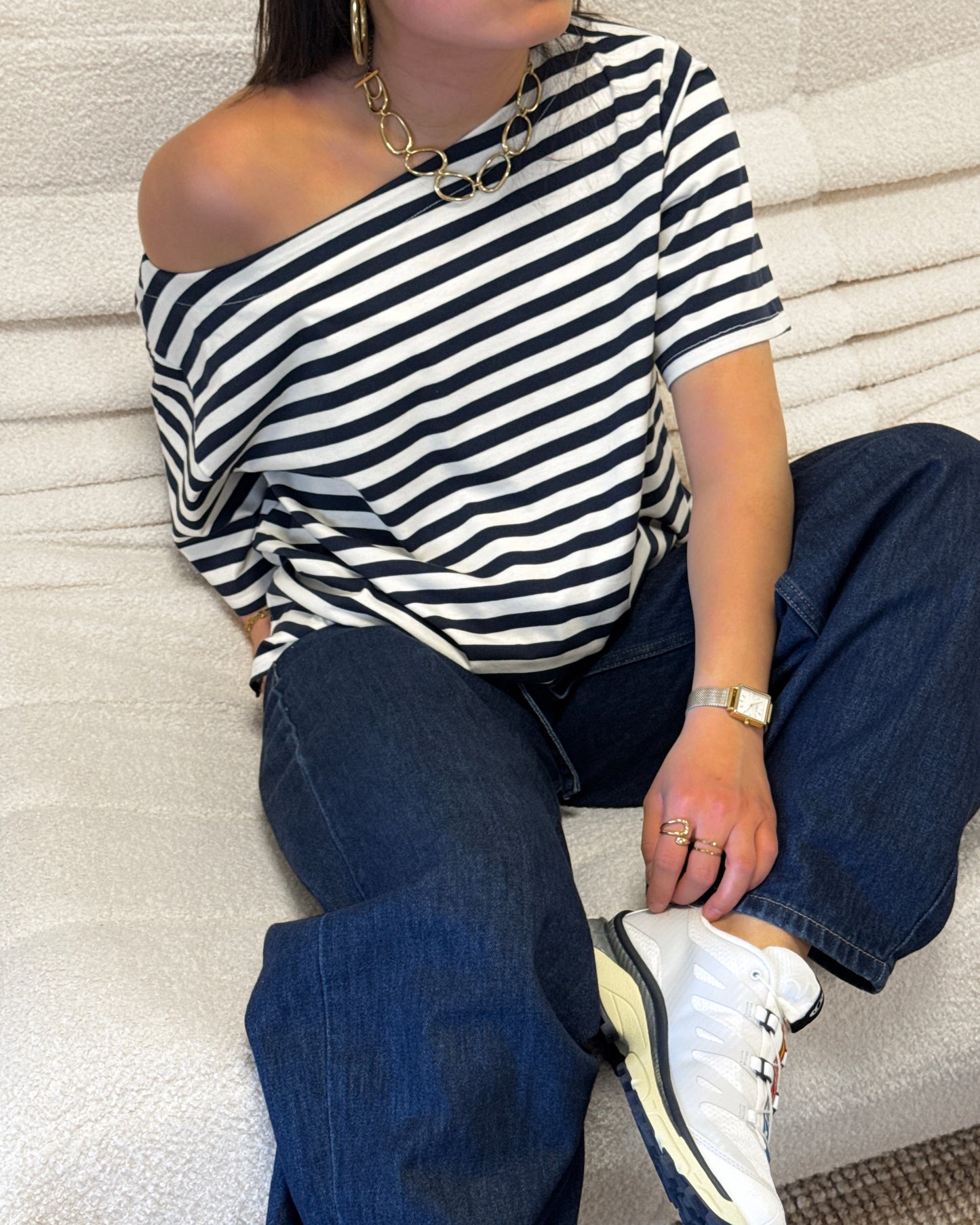 STRIPED ASYMMETRICAL TEE - NAVY/WHITE